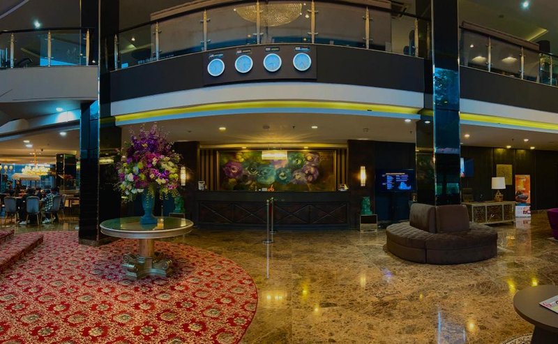 Cosmo Amaroossa Jakarta