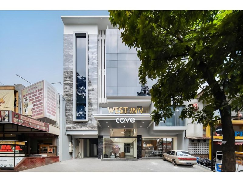 Cove West Inn Cihampelas