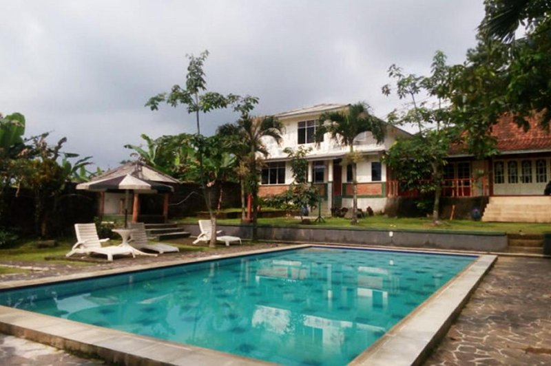 Cunang Hill Hotel & Resort