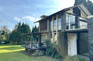 De Villa Istana Bunga Lembang by HouseinBandung