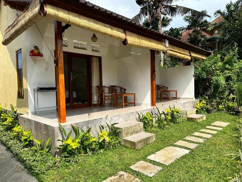 D’Janu Homestay