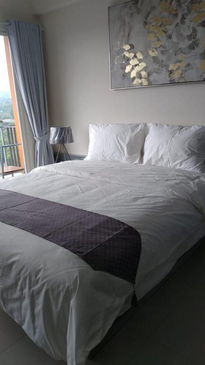 Galeri Ciumbuleuit Apartment 3 by Gezonder