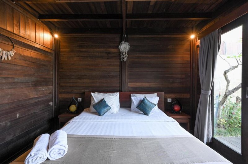 Hoki Villa by Urbanview Villa