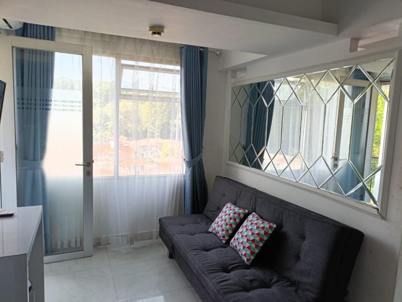 Jarrdin Apartment by D’Carpenter 33 2BR