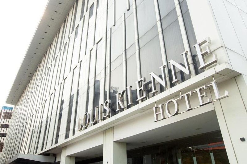 Louis Kienne Cikarang Hotel & Service Apartment