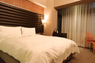 Newful Hotel