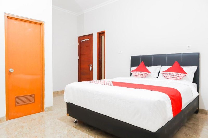 OYO 1519 Axl Residence