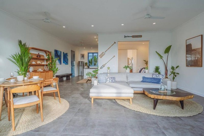 Pavones – Tropical Oceanfront 1 Bedroom Apartment by Triang Villas