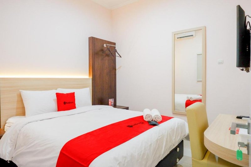 RedDoorz near Gejayan 3