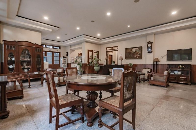 RedDoorz near Simpang Dago 2