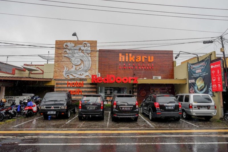RedDoorz Plus @ Hotel Asih UNY