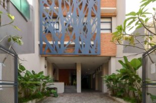 RedDoorz Plus near Radio Dalam 3