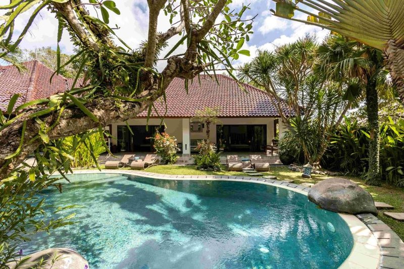 Relaxing Tropical Oasis nestled between Canggu & Seminyak