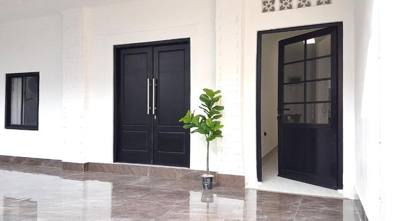 Rumah Benhil, Bendungan Hilir – Senayan