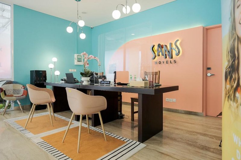 Sans Hotel Puri Indah Jakarta