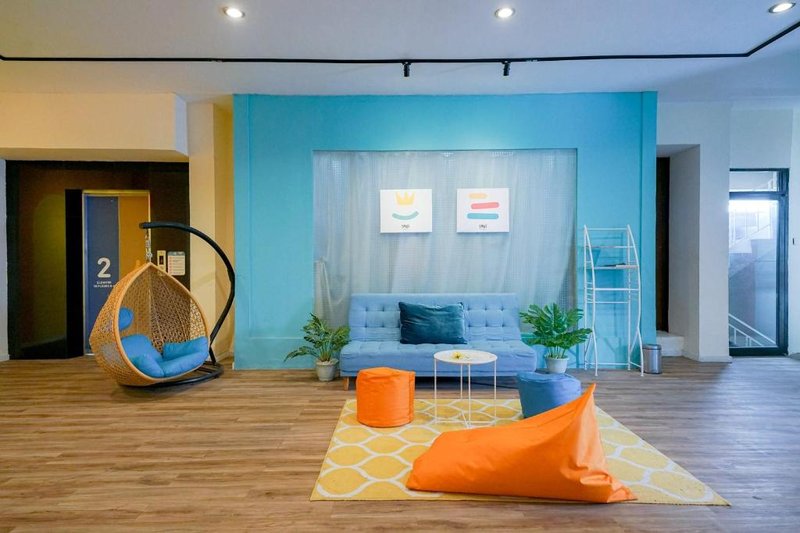 Sans Hotel Sunset Point Seminyak