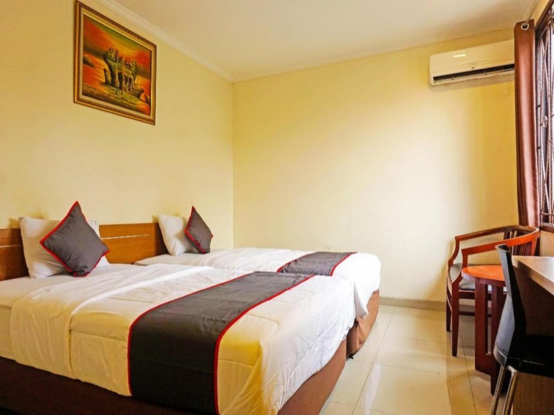 SUPER OYO Collection O 91409 Hotel Fiducia Otista 153 – 157