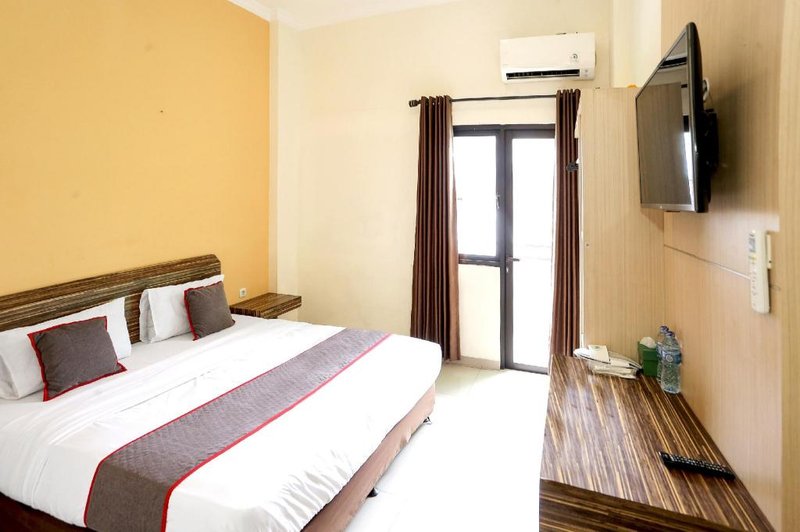 SUPER OYO Collection O 92130 Hotel Fiducia Kaji