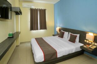 Super OYO Townhouse OAK Hotel Fiducia Pondok Gede