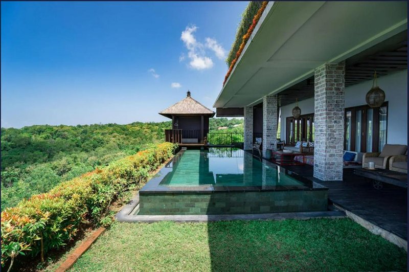 The Ocean Views Luxury Villas & Apartment