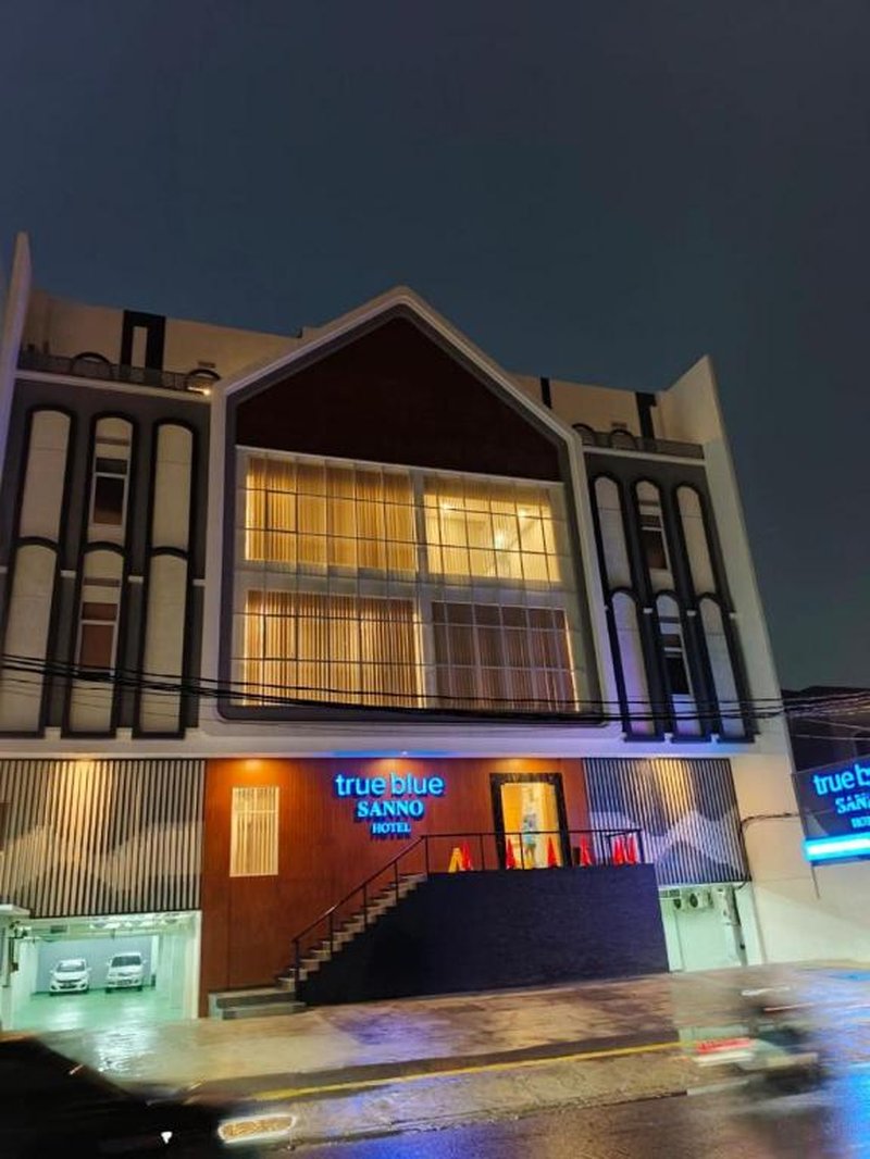 True Blue Sanno Pluit – Jakarta