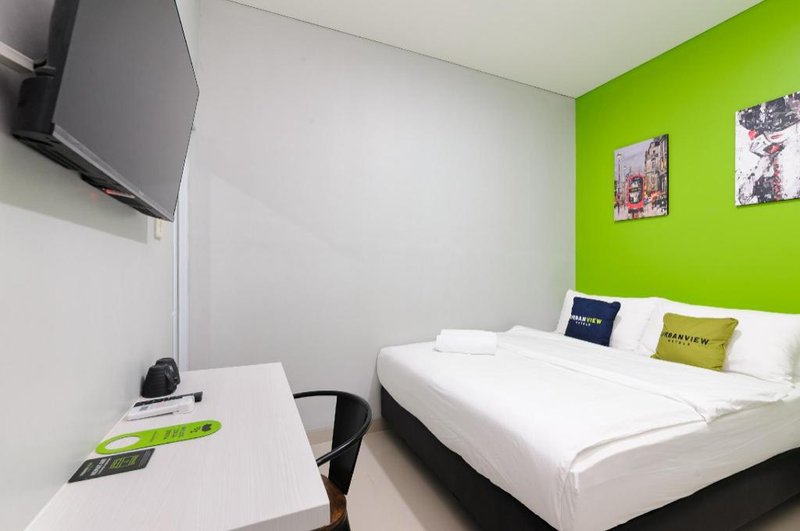 Urbanview Green Lake Sunter Residence