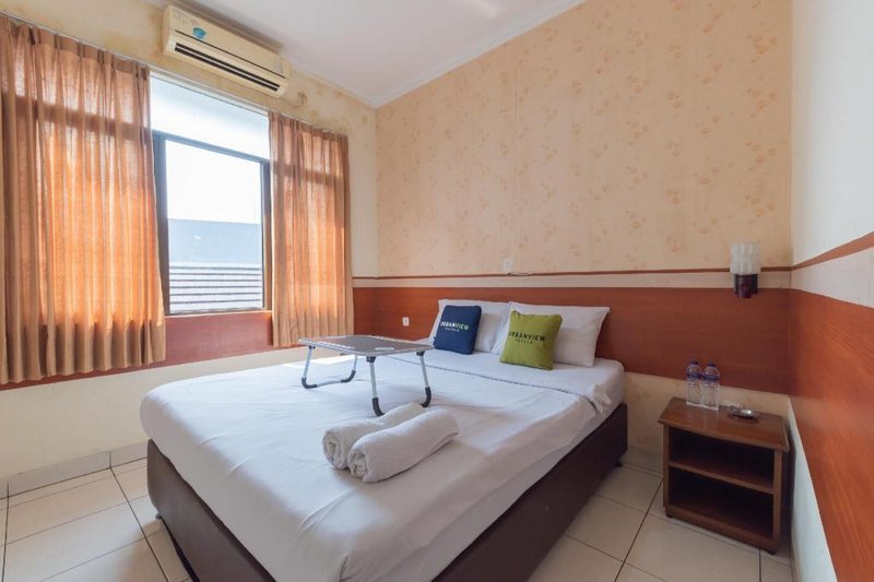 Urbanview Hotel Sakura Bandung