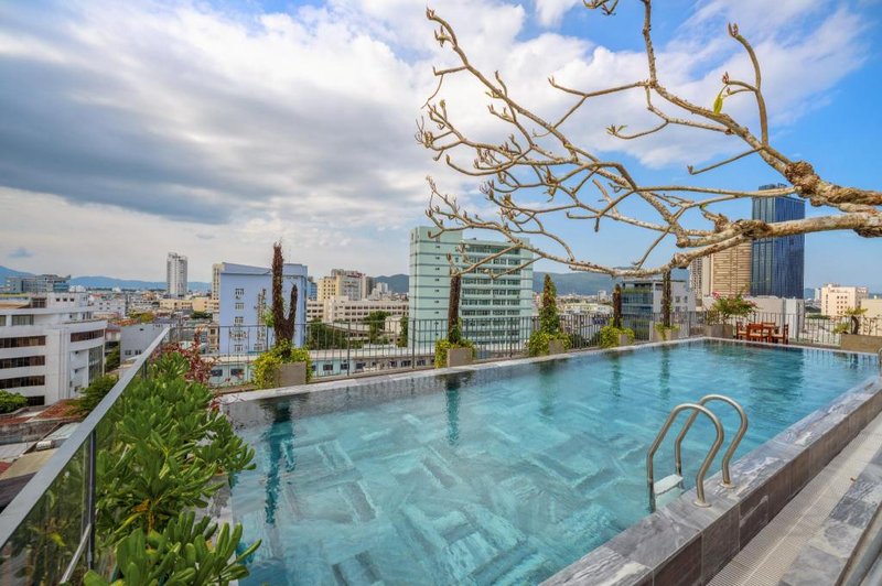 Vernal hotel & Apartment, office