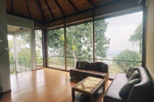 Wira garden vila city view & big garden for bbq and relax in Bandung strategic area