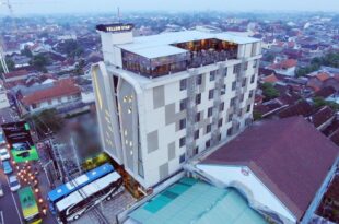 Yellow Star Ambarukmo Hotel