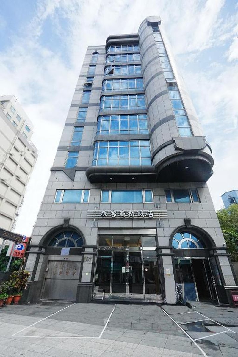 York Hotel, Bản Kiều