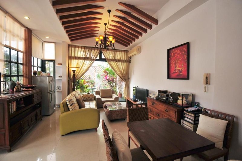 花蓮觀月民宿-近車站-寵物友善-含車位-可包棟6-14人-可烤肉