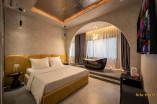 Aria Hotel