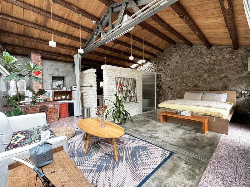 Beacon Yard Jiufen 九份拾光書院