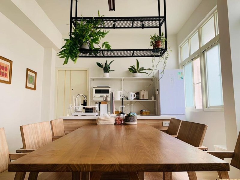 Burabura Cafe Guesthouse