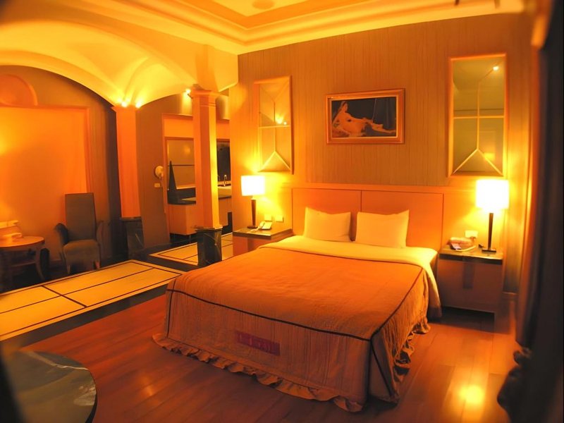 Changsing Business Motel