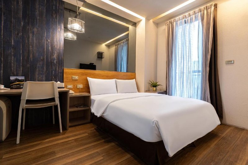 CHECK inn Express Taichung FuXing Hall 2