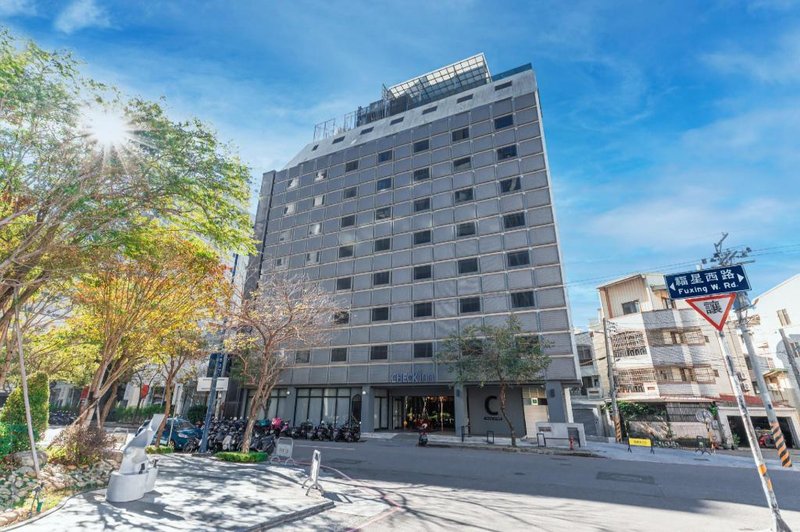 CHECK inn Taichung LiMing