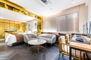 Doksan Hotel In Cafe