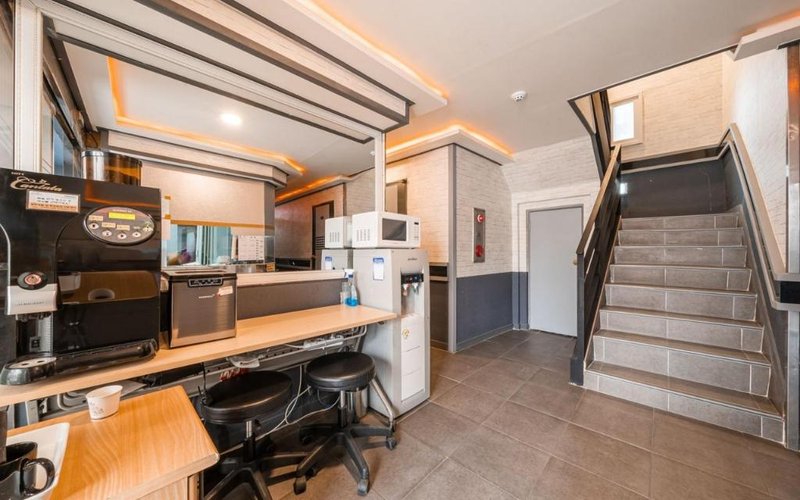 Gangseo (Gimpo Airport) Bank Motel
