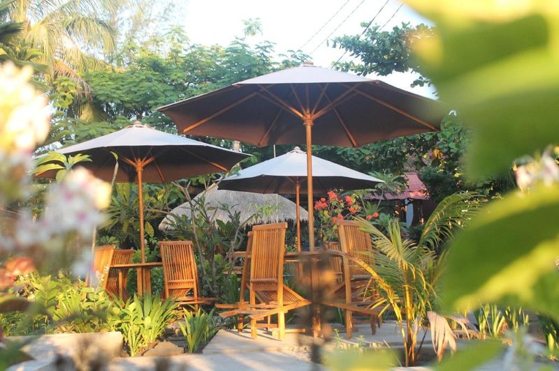 Gili Smile Bungalow