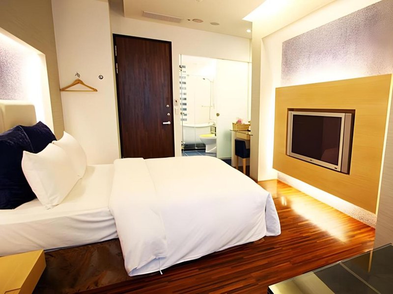 Gold Sandy Beach Hotel