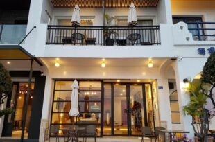 Golden Bay Holiday Inn