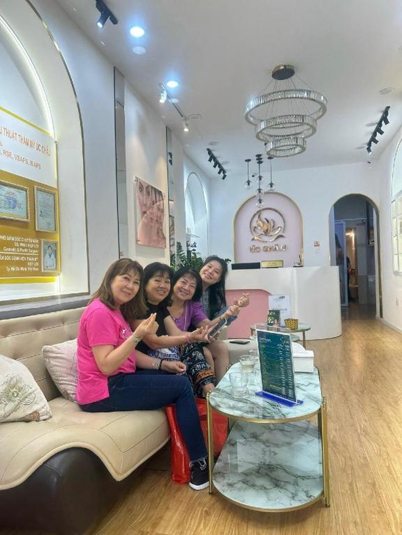 Golden Uc Chau House and Spa