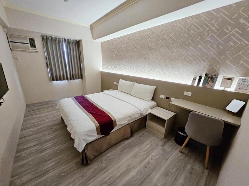 Green Yard Business Hotel