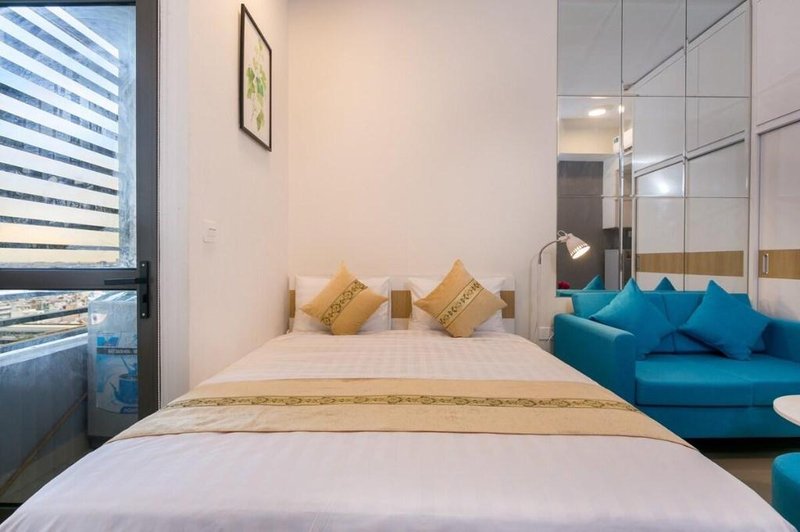 Herla Central Saigon River Gate Ben Thanh Market