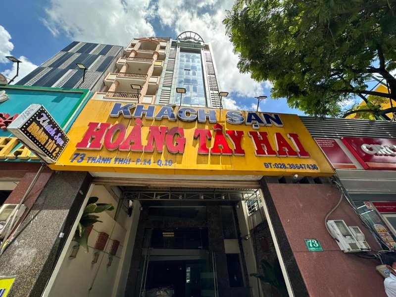 Hoàng Tây 2 Hotel by BAY LUXURY