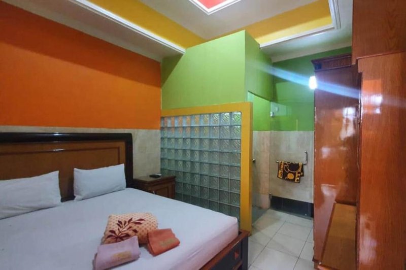 Homestay Gayatri Sawojajar near Univ. Negeri Malang Kampus 2 Mitra RedDoorz