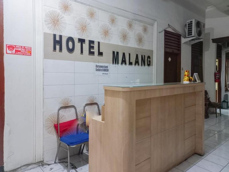 Hotel Malang near Alun Alun Malang RedPartner