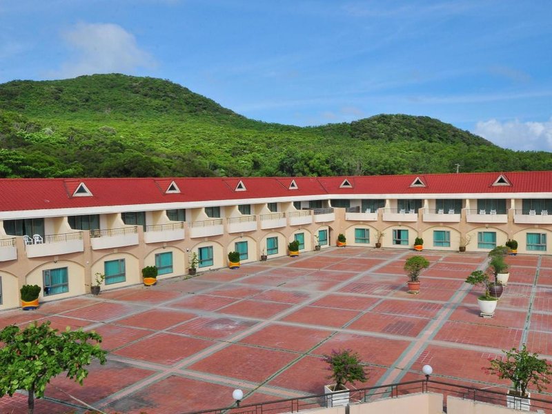 Howard Kenting Wonder House